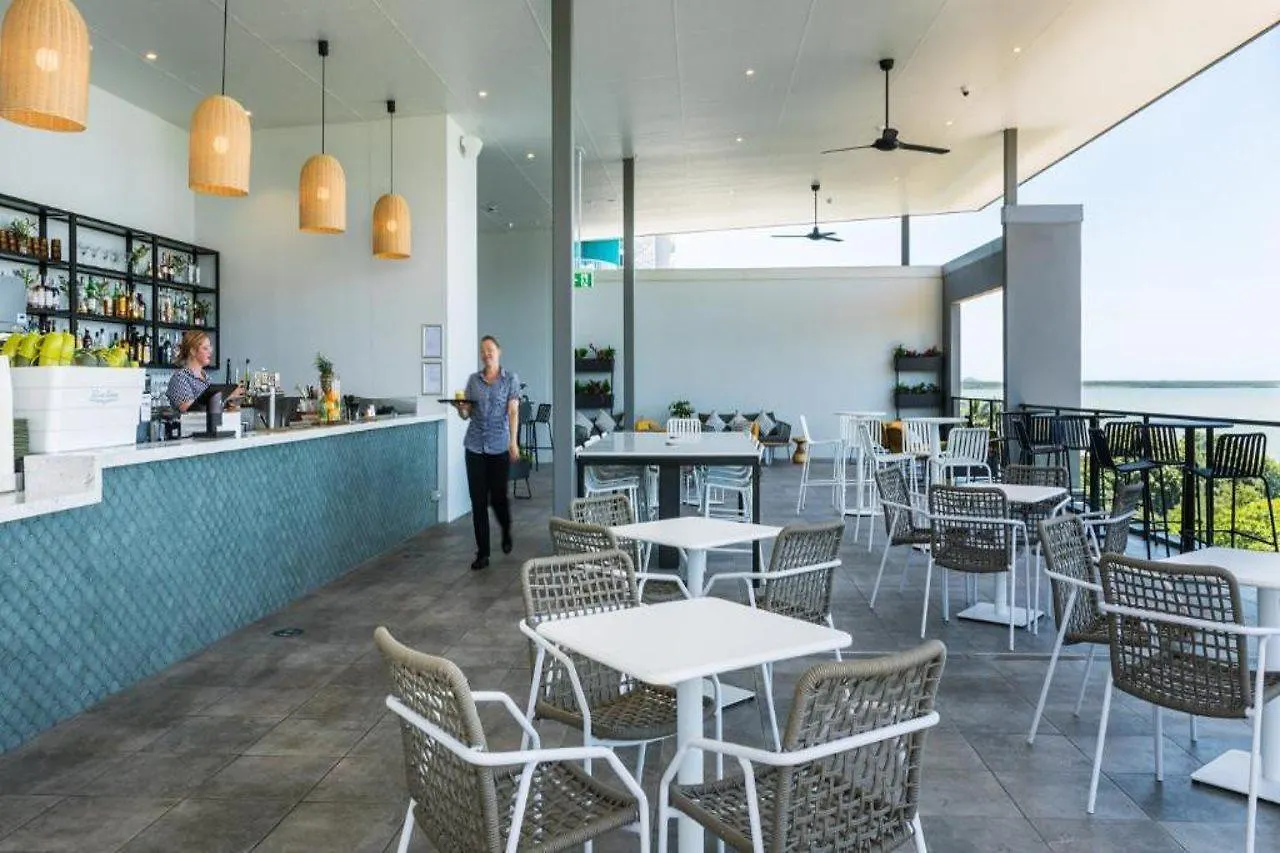 Oaks Cairns Hotel